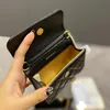 Bayanlar Klasik Mini Vanity Cosmeic Case Çanta Altın Ezmek Topu Ile Metal Donanım Matelasse Zincir Crossbody Omuz Madeni Para Çanta Açık Sacoche 13X8 CM