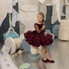 Flickaklänningar burgunday blommaklänning Tiered Tulle Velvet Top Little Princess Wedding Party Gown Kid Birthday Bow