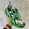 Tênis de designer de luxo corredores para homens para homens Moda respirável Mesh Sapatos casuais Design azul verde Design preto Tamanho branco 40-45
