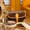 Lyxdesigner Diane axelväska kvinnor handväska elegant design läder crossbody handväska klassisk mode lady messenger tote plånbok