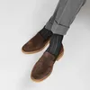 Zapatos de vestir Británicos para hombre Diario de negocios informal Trabajo de oficina Cuero de gamuza Hombres Punta redonda Mocasín de cuero de vaca Negro Marrón