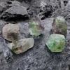 Charms Natural Raw Ore Stone Fluorite Diffuser Ornament Collection Decoration Oregelbunden kristallstoneteaching Prover