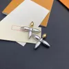 2023SS Luxury Designer Jewelry Stud Women Earring Letter￶rh￤ngen Copper Gold Plated Elegant Wing Charm￶rh￤ngen