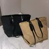 Kvällspåsar Kvinnor Corduroy Velvet Tote Bag Lätt fast färg stor kapacitet Kvinnlig shopping Enkel axelhandväska Big Lady Travel