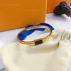 Nuovo braccialetto con lettera da donna Bracciale in oro con diamanti Gioielli di lusso con intarsio artigianale Bracciale antisbiadimento avanzato Progettato per le donne di lusso S179