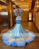 Luxe Baby Blue Feather Prom Kleid 2023 Elegant für schwarze Mädchen Meerjungfrau Diamant Afrikanisches Aso Ebi Abendkleid Rückenfreie formelle Partykleider Elegante Robe Femme Chic