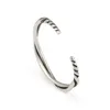 Bangle Simple Fashion Silver Color Twisted Wrap Bracelet для мужчин Высококачественный открытый повседневной ежедневный подарок аксессуаров