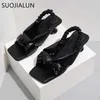 2022 Summer on Suojialun Sandals Novos sapatos deslizantes moda moda-nó de arco quadrado dedo slides casuais de salto baixo