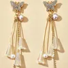 Boucles d'oreilles étalon 2023 Bijoux d'oreille bijoux Butterfly Drop simulé Perle longue Metal Tessel Crystal for Women Gift