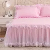 Bed rok roze kanten lotus blad kanten bed rokken prinsesstijl massieve kleur bedden sprei bed bedekking niet-slip vellen zonder kussensloop 230210