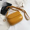 Frauen geneigte Umhängetaschen Mode lässig Damentasche Kleine Handtasche Totes Hochleistungs-PU-Leder Großes Volumen Großhandel Mädchen Handytasche Schwarz Q753