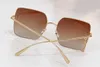 Óculos de sol femininos com pingente quadrado, óculos de sol dourado metal/marrom gradiente Sonnenbrille Shades gafas de sol Proteção UV400 com caixa