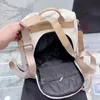 CC Backpack Backpack Luxurys Mulheres esportes para mochilas de grife de gorjeta de designer lidar com bolsas de bolsas de viagem de couro de couro de couro de grande capacidade para impressão de cartas de grande capacidade