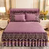 Sängkjol Högkvalitet Vinterkristall Velvet Thicken Quilted Bedstrålning King Queen Size Flanell Quilting Bed Kirt Inklusive Kudde 230211