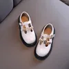 Zapatos planos moda 2023 niños PU Chian cuero para niñas de la escuela suave tacón bajo niña Slip On Party zapatos planos brillantes tamaño 21-37