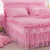 Falda de cama 1 pieza Falda de cama de encaje 2 piezas Fundas de almohada Juego de cama Princesa Ropa de cama Colchas Sábana Cama para niña Cubierta de cama King / Queen size 230211