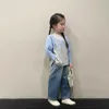 Set di abbigliamento Abbigliamento per bambini coreani primavera nuove lettere casuali maglietta a maniche corte Joker camicetta in maglia pantaloni larghi in denim set di tre