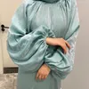 pavo de seda abaya