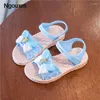 أحذية رياضية Ngouxm Girls Flowers Flowers Sweet PVC PVC شاطئ الأطفال الصيفي الأزهار الأميرة