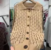 Maglioni da donna firmati Maglioni da donna di fascia alta primaverili di lusso netti rossi lo stesso stile classico lettera G jacquard retrò POLO collo bottone cardigan FIEB