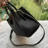 Designers handväskor Purses Montaigne Bag Women Tote varumärke Brev prägling äkta läder axel louise handväska vutton crossbody viuton väska