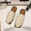 Terlik Ayakkabı Kadın Yaz Yeni Dalga El Dokusu Vintage Baotou Kelime Düz Alt Açık Sandalet ve Terlik VC281 G230210