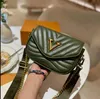 حقائب الكتف النسائية العلامة التجارية مصممة جلدية ، حقائب اليد محافظ الأشرطة المزدوجة Hasp Flap Luxurys Bag مع صندوق