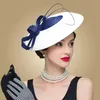 Cloches fs fascinatorer svart vita bröllop pillbox hatt för kvinnor halm fedora svart bred vintage damer kyrkan klänning sinamay derby hattar 230210
