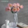 Decoratieve bloemen 9 stks geel chrysanthemum daisy cosmos kunstmatige plastic bloem huwelijkse huis kerstfeest evenement tafel decoratie