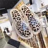 Slippers 2023 Moda Transparente Verão ao ar livre feminina feminina feminina leopardo mulheres lady casual confortável sandálias planas sapatos