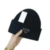 tasarımcı erkek bere şapka şapka düz renk mektup açık kadın kasketleri kaput adam kafası sıcak kaşmir örme kafatası şapkası kamyon şoförü kasketleri kova kapakları