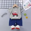 Kläder sätter sommarbarn Kort ärmshorts Outfits Pure Cotton Casual New Style Oneck Pullover Boys Girls PCS Loos Thin Softclothes