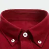 Herrpolos plus storlek skjortor Vintage stänger av krage corduroy manliga knappar långärmad avslappnad affär smal 230211