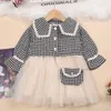 Sets Baby Set Frühling Herbst Neue Mädchen Plaid Weste Revers Jacke Mesh Kleid Mode Kleidung mit Tasche Outfits Y