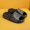 Slippers 2022 Zomermode kokosnoot rijp slippers heren buiten net infrarood dragen nieuwe flip sesamstraat trendy strandschoenen g230210