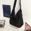 Akşam çantaları 2023 tuval katı omuz unisex crossbody paketleri Güney Kore Öğrenci Kız İçin Günlük Elçisi 230210