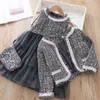 Defina o inverno garotas de moda de moda conjunto de casaco infantil peças de vestido de traje para casaco xadrez de bebê roupas de outono crianças lindas panos