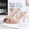 Отсуть обувь YUDX Женщины 9,5 см высокого каблука блестящий стразы Санзалей Сандалии Леди Кристалл Странный свадебный свадебный серебро