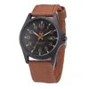 Montres-bracelets Hommes Montres Simple Mode Montre À Quartz Hommes Militaire Sport Montre-Bracelet Calendrier Complet Étanche Mâle Horloge Relogio Masculin