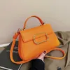 Handbag de moda 2023 nova bolsa de marca Big V bolsa feminina Celebridade da Internet Celebridade Coreana ombro único Bola de lichia Pattern Bolsa Cross Body Satchel