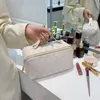 Saco de cosméticos feminino de designer bolsas de maquiagem de couro genuíno caixa de maquiagem grande organizador de viagens bolsa de higiene pessoal