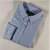 Nya stilar kvinnors skjortor blusa fast f￤rg kvinnor sm￥ h￤st broderier damer klassisk mode t-shirt knapp lapel skjorta