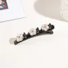 Nastro di strass stile coreano Nastro dolce e carino Mollette laterali Fiori di cristallo acrilico Fermagli per capelli per ragazza Clip a becco d'anatra 1603