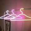 Hängar Rack LED Neon Light Sign Clothes Stand USB Powered Decorative S Hanger For Bedroom Cloting Store Wall Decor 230211