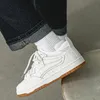 M￤n plattform loafers unisex ￤lskare sm￥ vita skor andningsbara h￶jande sn￶rning mode l￤genheter runda t￥r kl￤dfest reseskor m￤n komfort sko