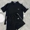 Survêtements Pour Dames D'été De Mode Leisuer Wear Designer Impression Femmes À Manches Courtes Tops Shorts Deux Pièces Ensembles