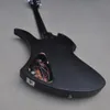 La guitare électrique noire mate de forme inhabituelle avec la touche en palissandre de matériel de chrome peut être adaptée aux besoins du client