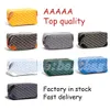 Top quality Toiletry 25 wash clutch Bags cosmetic textured Leather Zipper fashion CrossBody handbag Luxury Designer travel Make up Shoulder Bag Hobo wallets Stuff