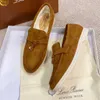 Italien designer loropiana skor yangjing hög version 2023 ny pina bekväma lefu casual skor khaki bönor skor vit krage yym9