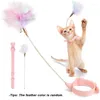 Cat Toys Rubber Feather voor kitten grappige stick met kraag schattige oefening huisdierproducten spelen zachte interactieve benodigdheden